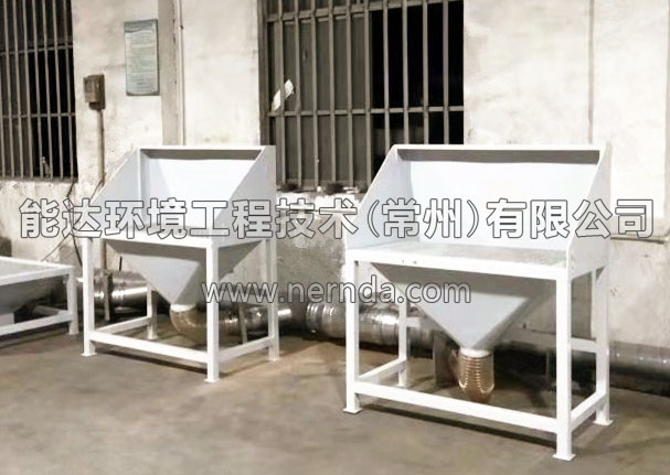 防爆濕式除塵器配套打磨吸塵工作臺(tái)安裝現(xiàn)場(chǎng)照